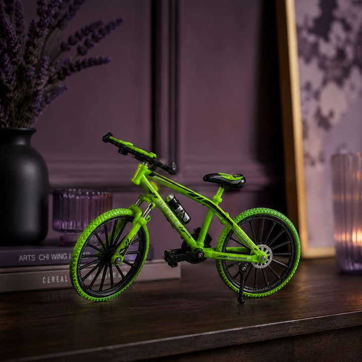 Metal Bicycle Showpiece for Home Decor